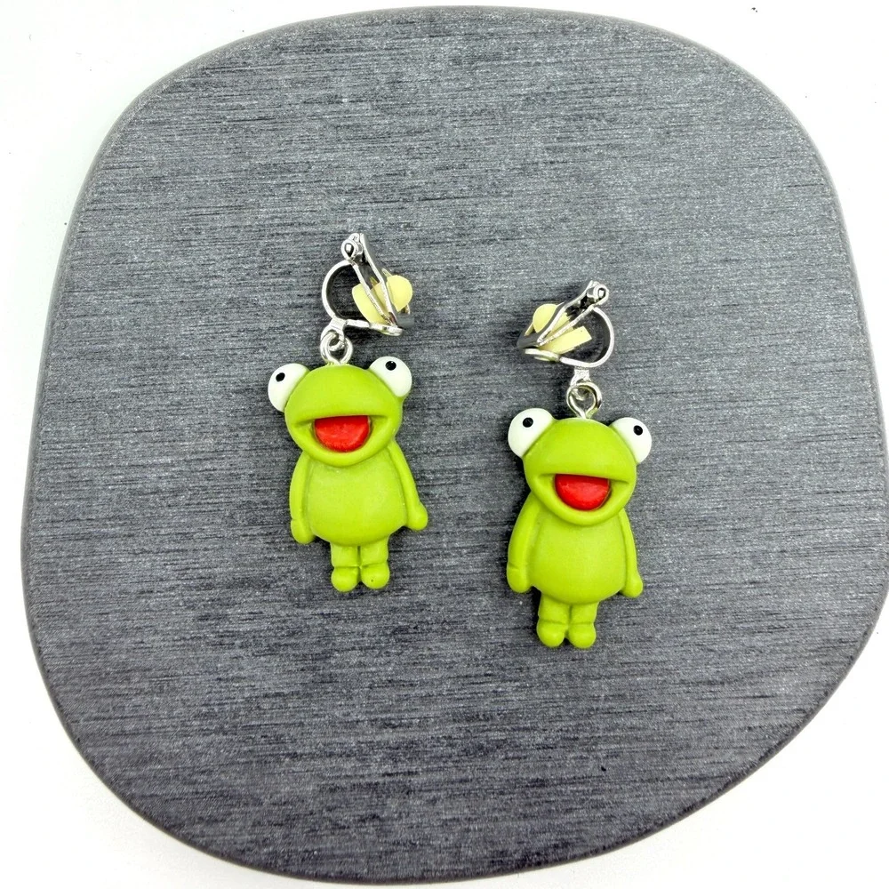 Earrings Clip On Dangle Green Frog Vintage Kawaii Novelty Whimsical Statement